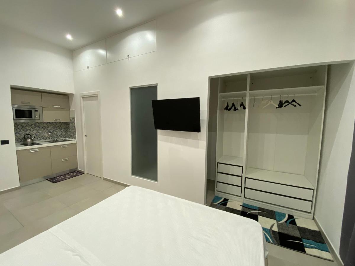 Room25Mq Cercola Exterior foto